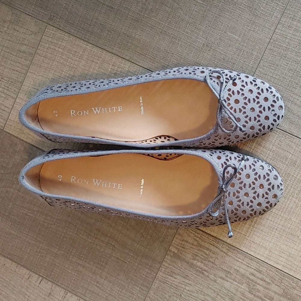 Ron White Size 40 Light Blue/Grey Leather Loafers with Cut-Out Leather Design